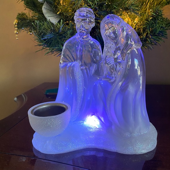 Heritage Mint Northern Lights Collection Holiday Acrylic Ice Sculptures Nativity - Picture 9 of 17